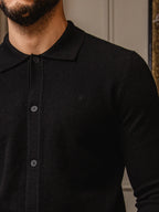 Schwarzer Wollcardigan