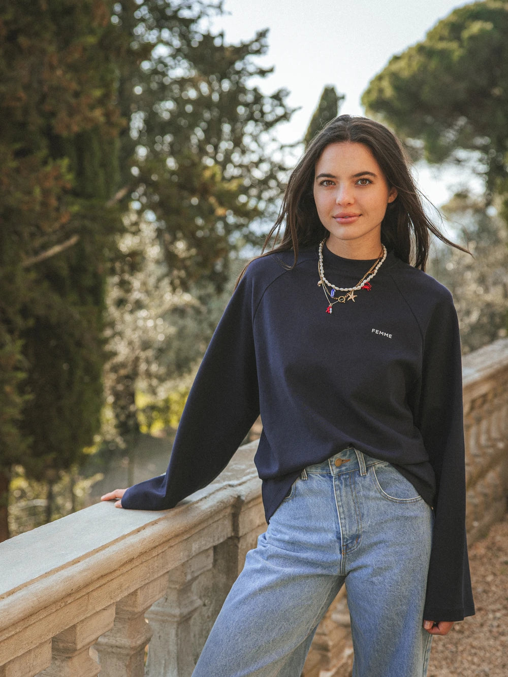 Marineblaues Raglan Langarmshirt