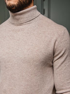 Beige Wollrollkragenpullover