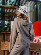 Braune Strickweste mit Reißverschluss