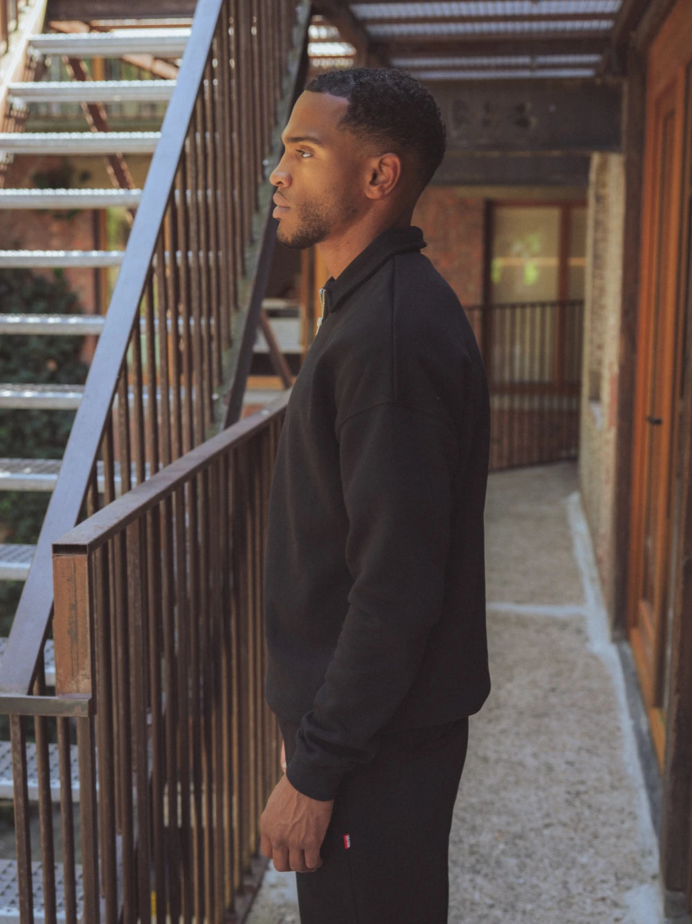 Black Oversized Zipper Sweater