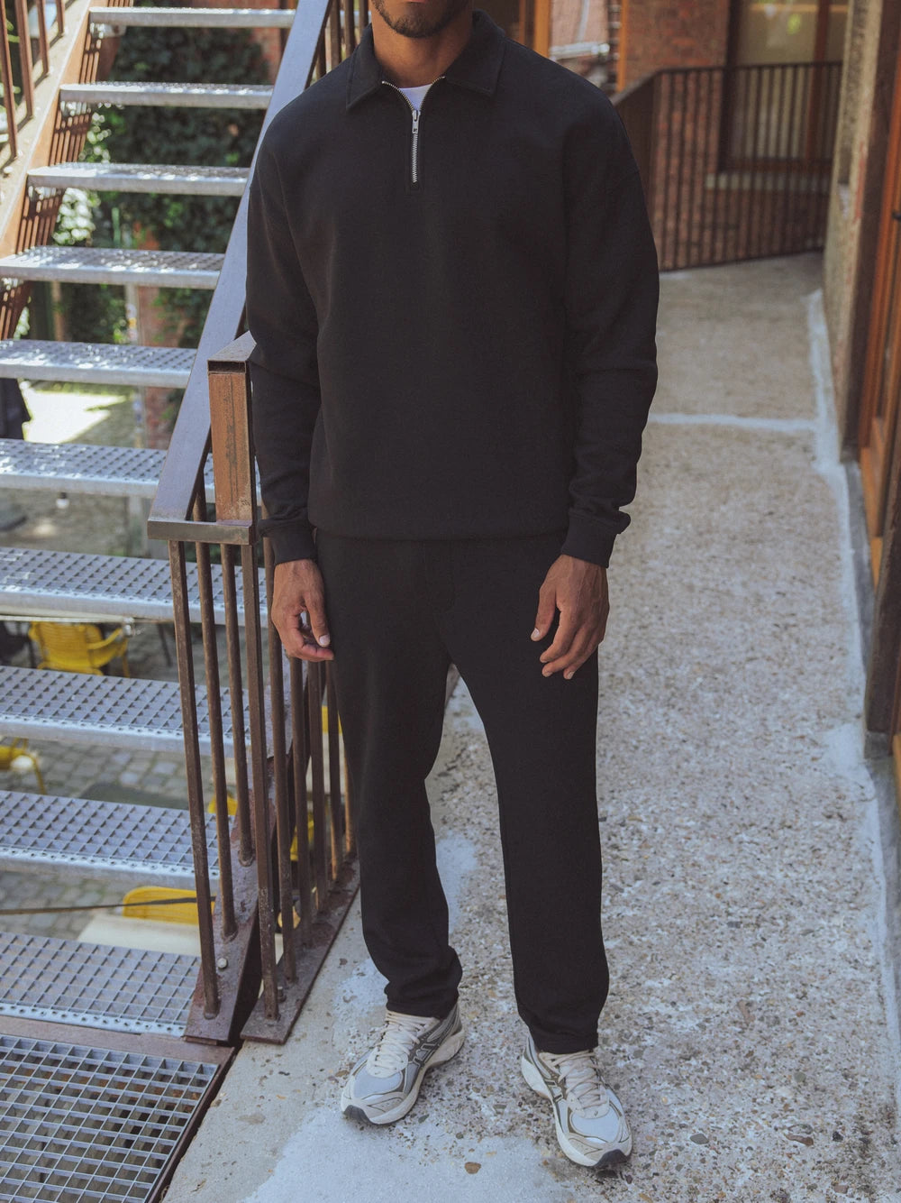 Black Oversized Zipper Sweater