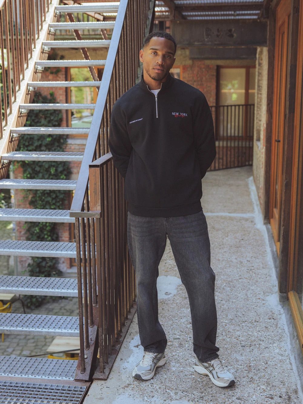 Schwarzer Brooklyn Halfzip-Pullover
