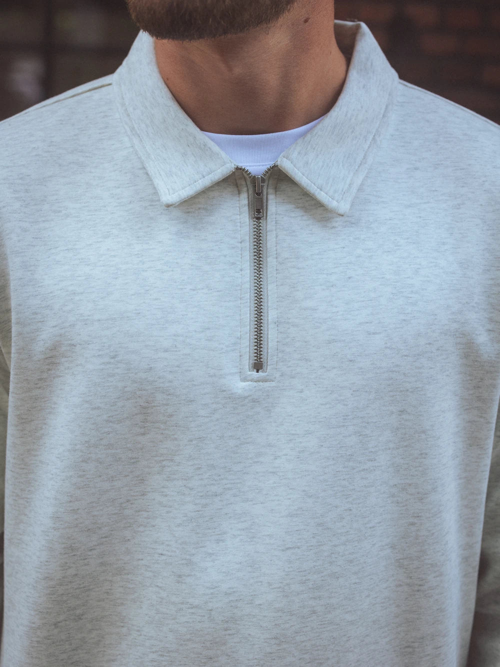 Graues Polo-Langarmshirt mit Reißverschluss