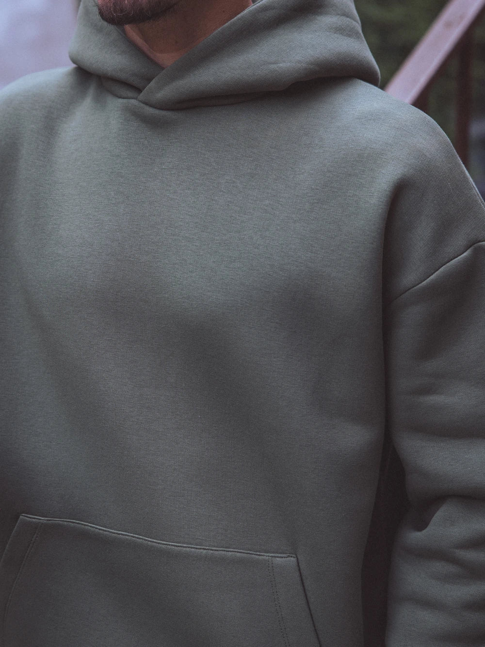 Grüner Oversize-Kapuzenpullover