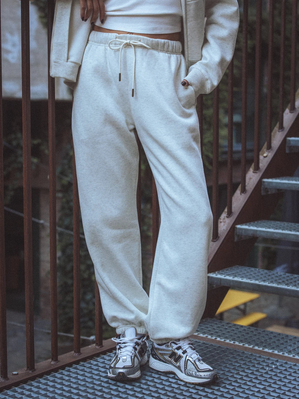 Hellgraue Jogginghose