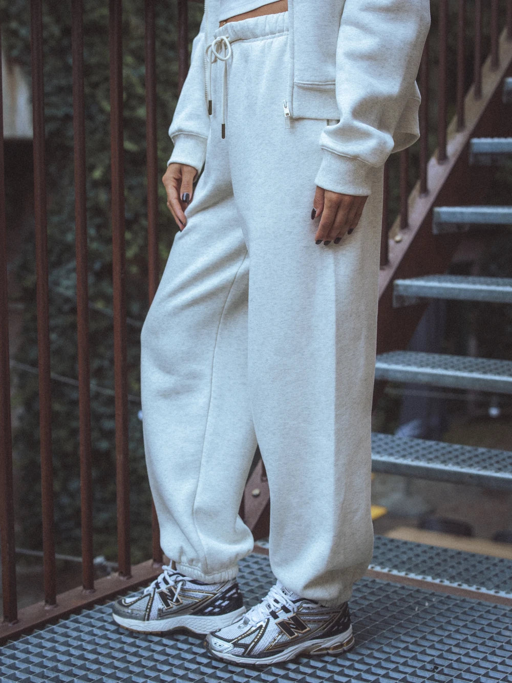Hellgraue Jogginghose
