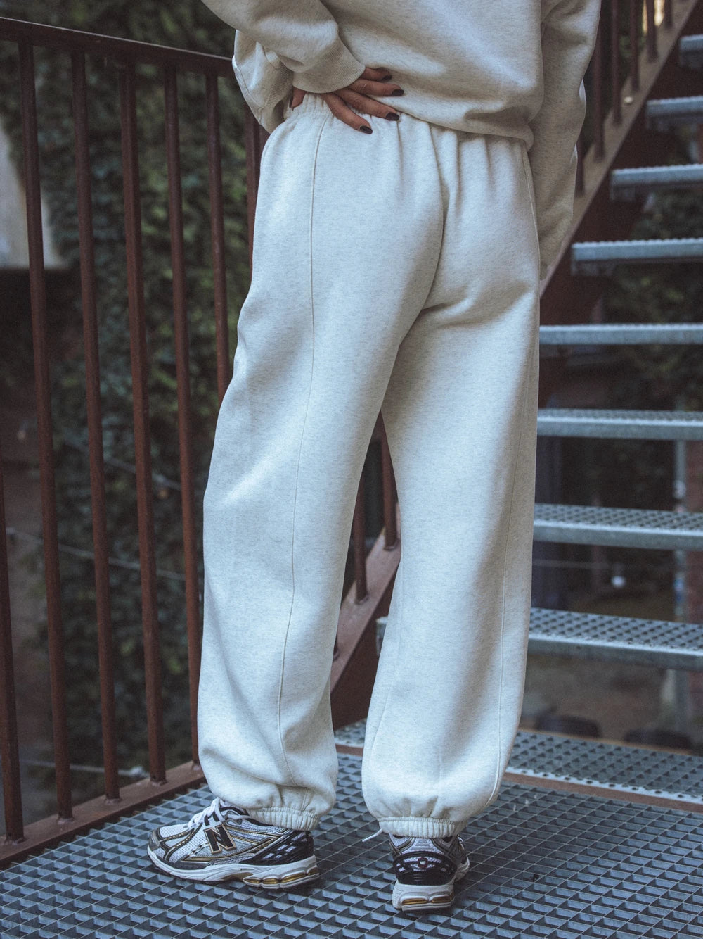 Hellgraue Jogginghose