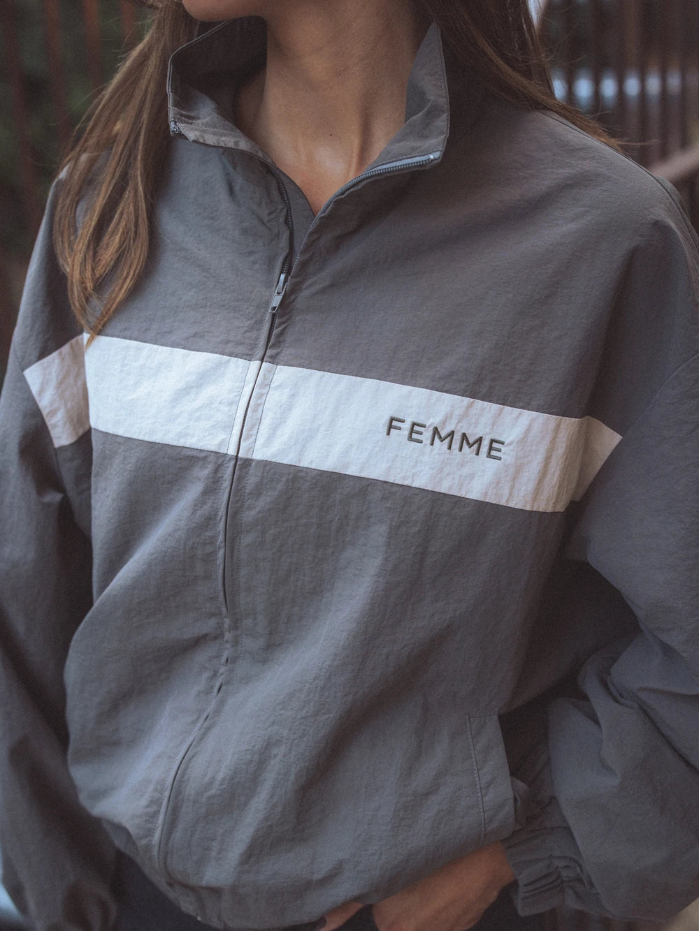 Graue Trainingsjacke