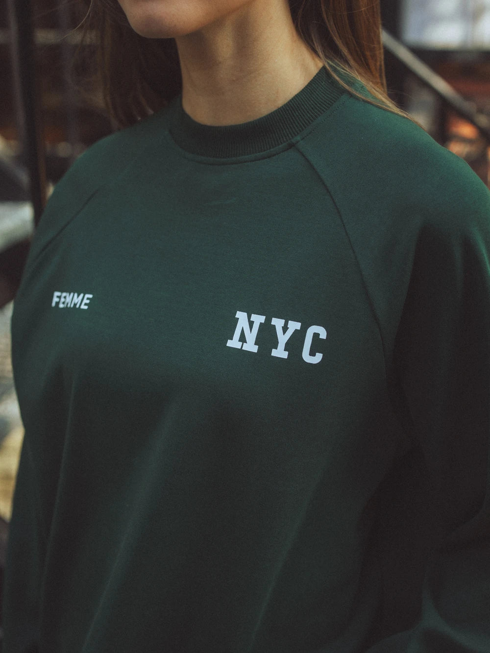 Grünes Oversized NYC Longsleeve