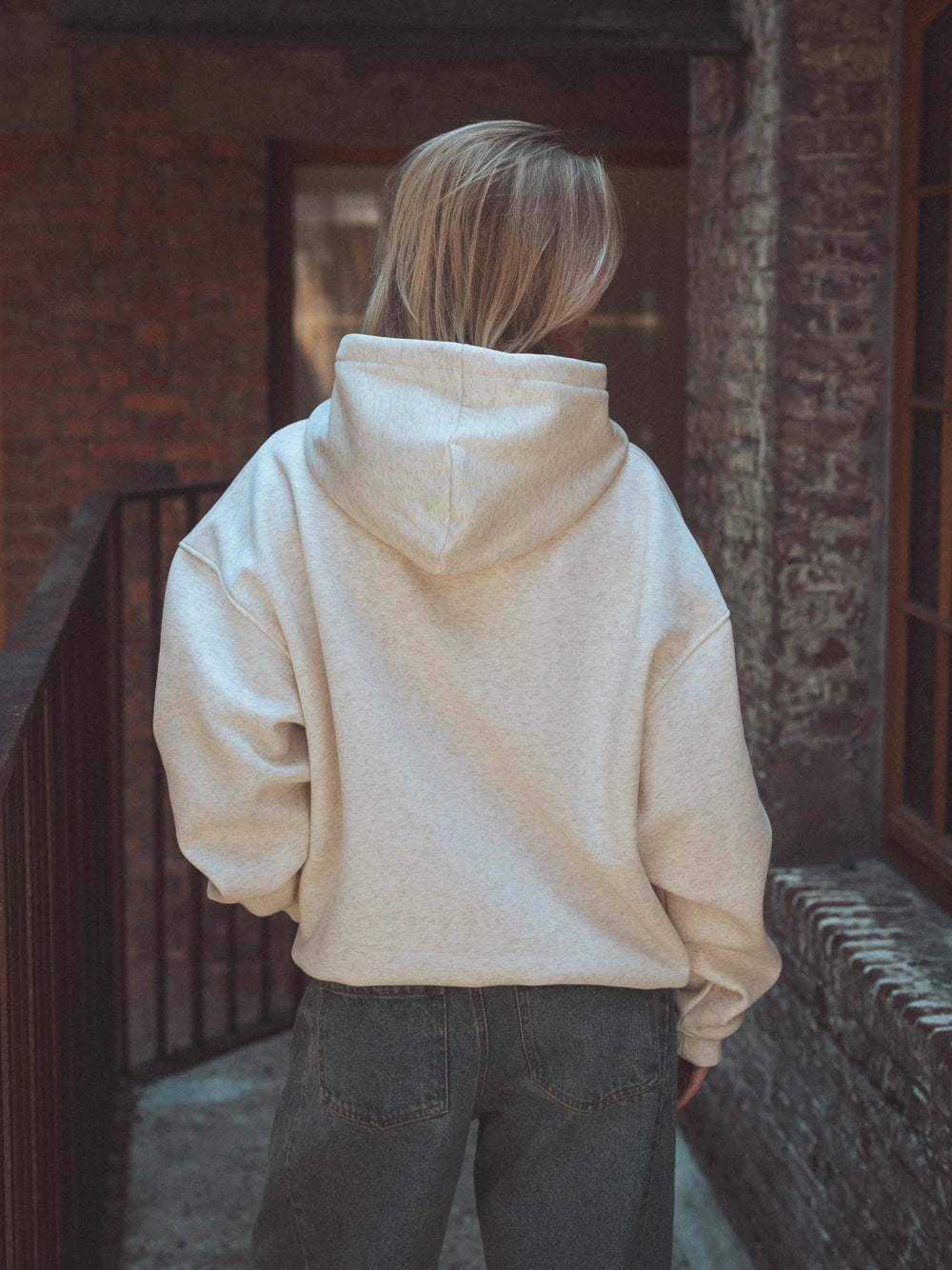 Hellgrauer Oversized Hoodie