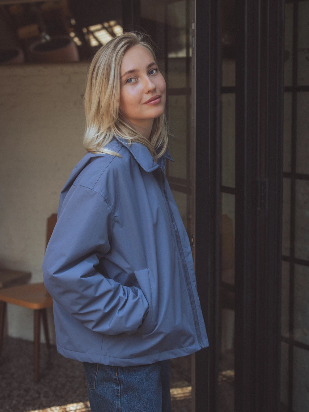 Blaue Steppjacke