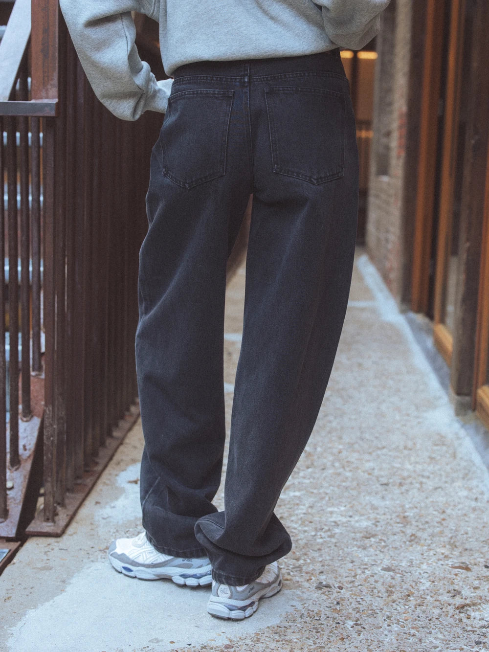 Washed Black Femme Jeans