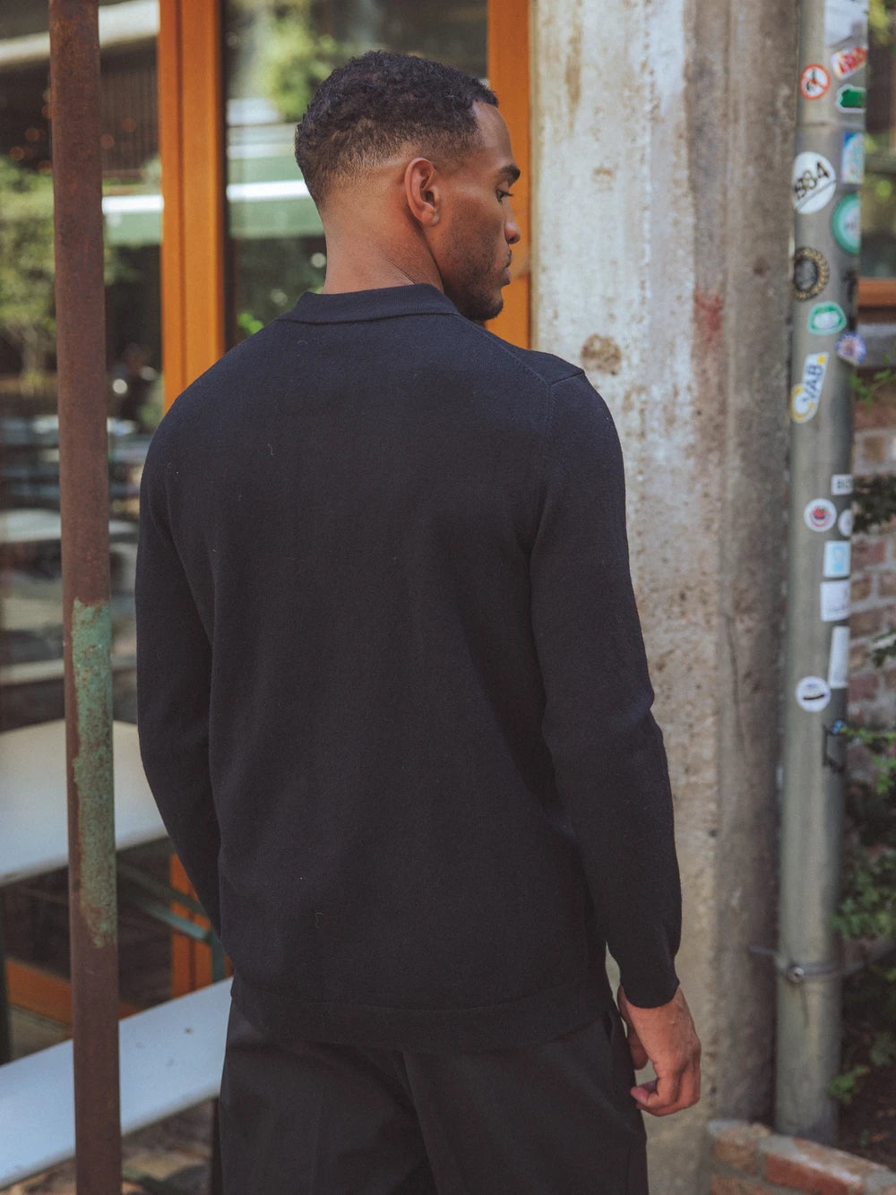Schwarzer Wollcardigan