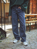 Dunkelblaue gewaschene Damenjeans