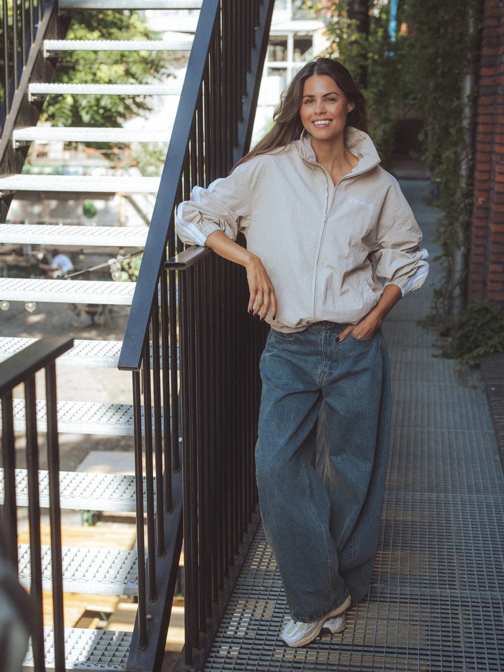 Brown Washed Balloon Jeans