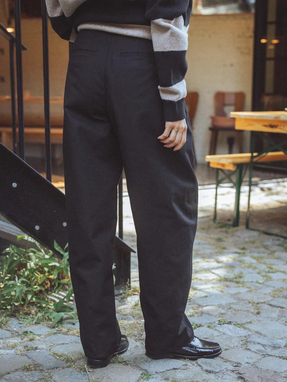 Schwarze Ballonhose