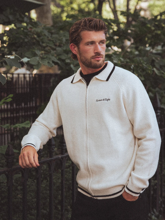 STRICKJACKE "CENTRAL PARK" IN OFF-WHITE