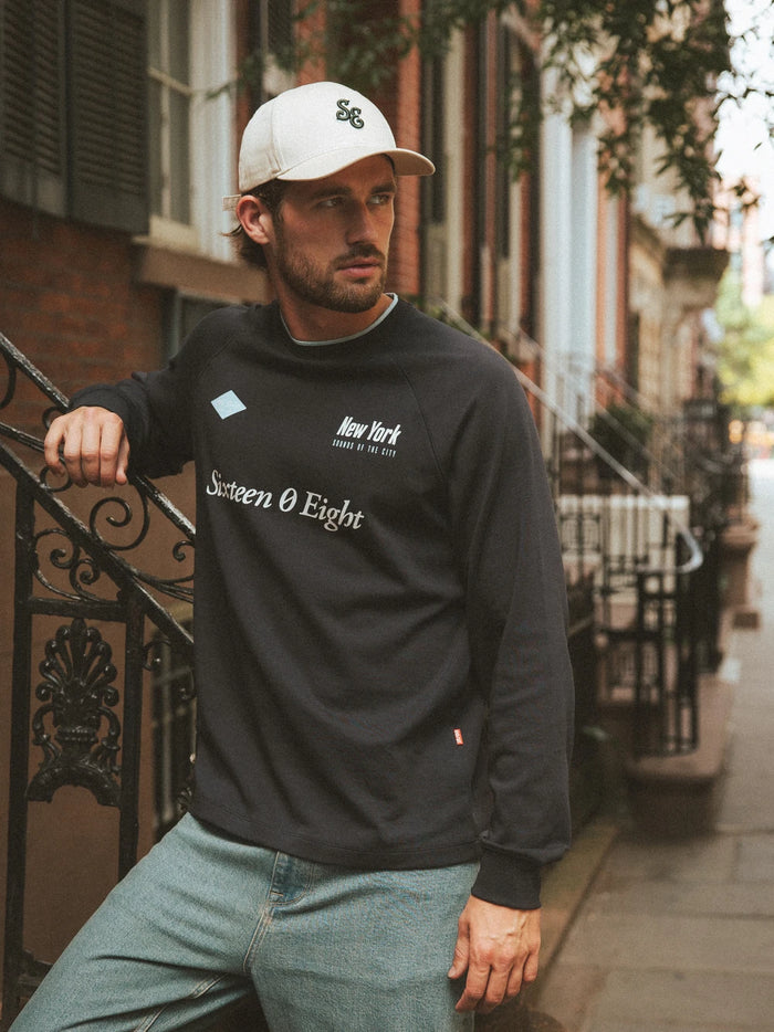OVERSIZED LONGSLEEVE MIT PRINT IN NAVY