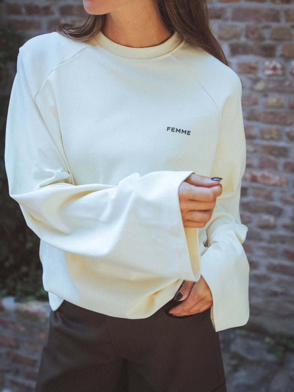 Buttergelbes Raglan-Langarmshirt