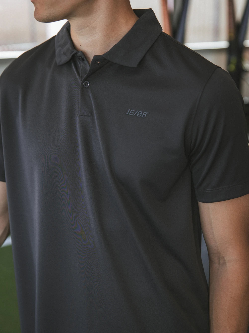 Dunkelgraues Sport-Poloshirt