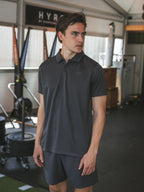 Dunkelgraues Sport-Poloshirt
