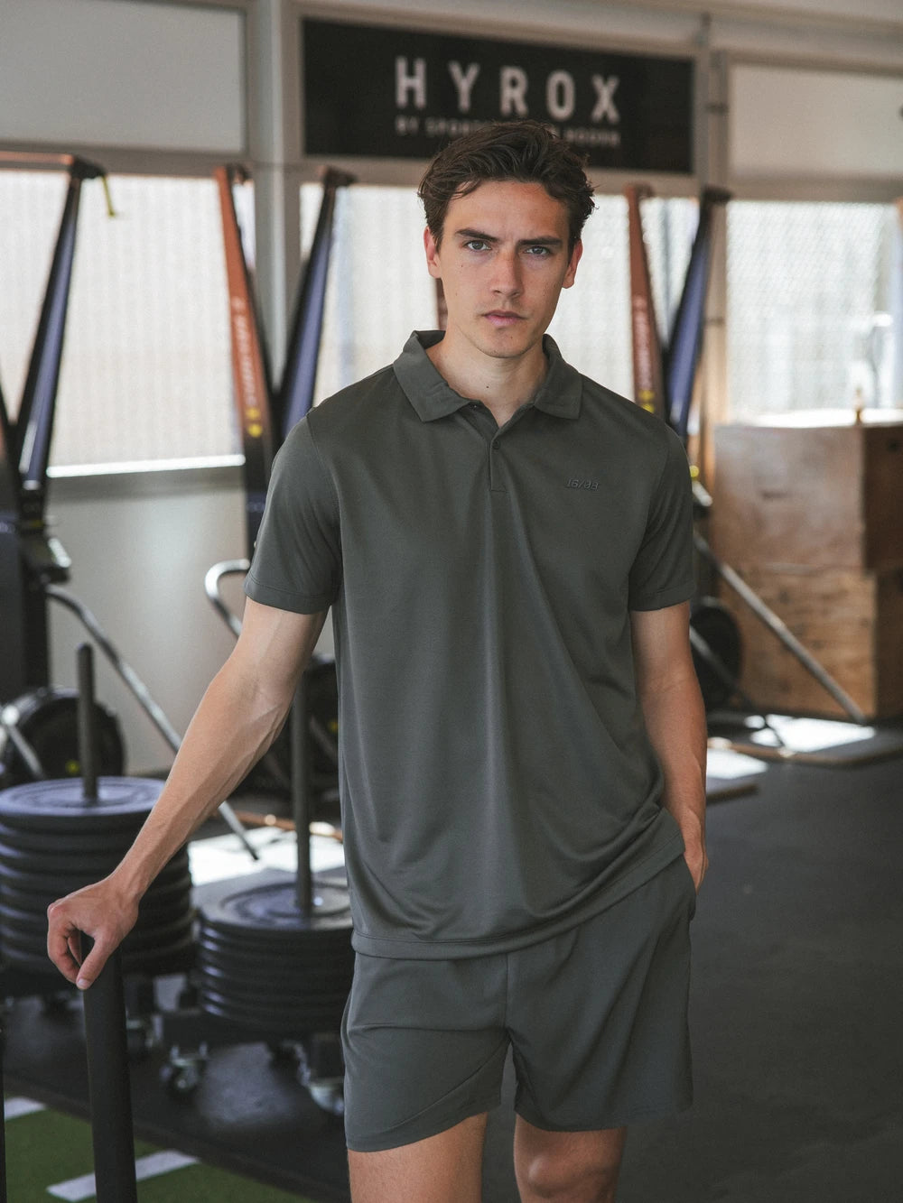Armeegrünes Sport-Poloshirt