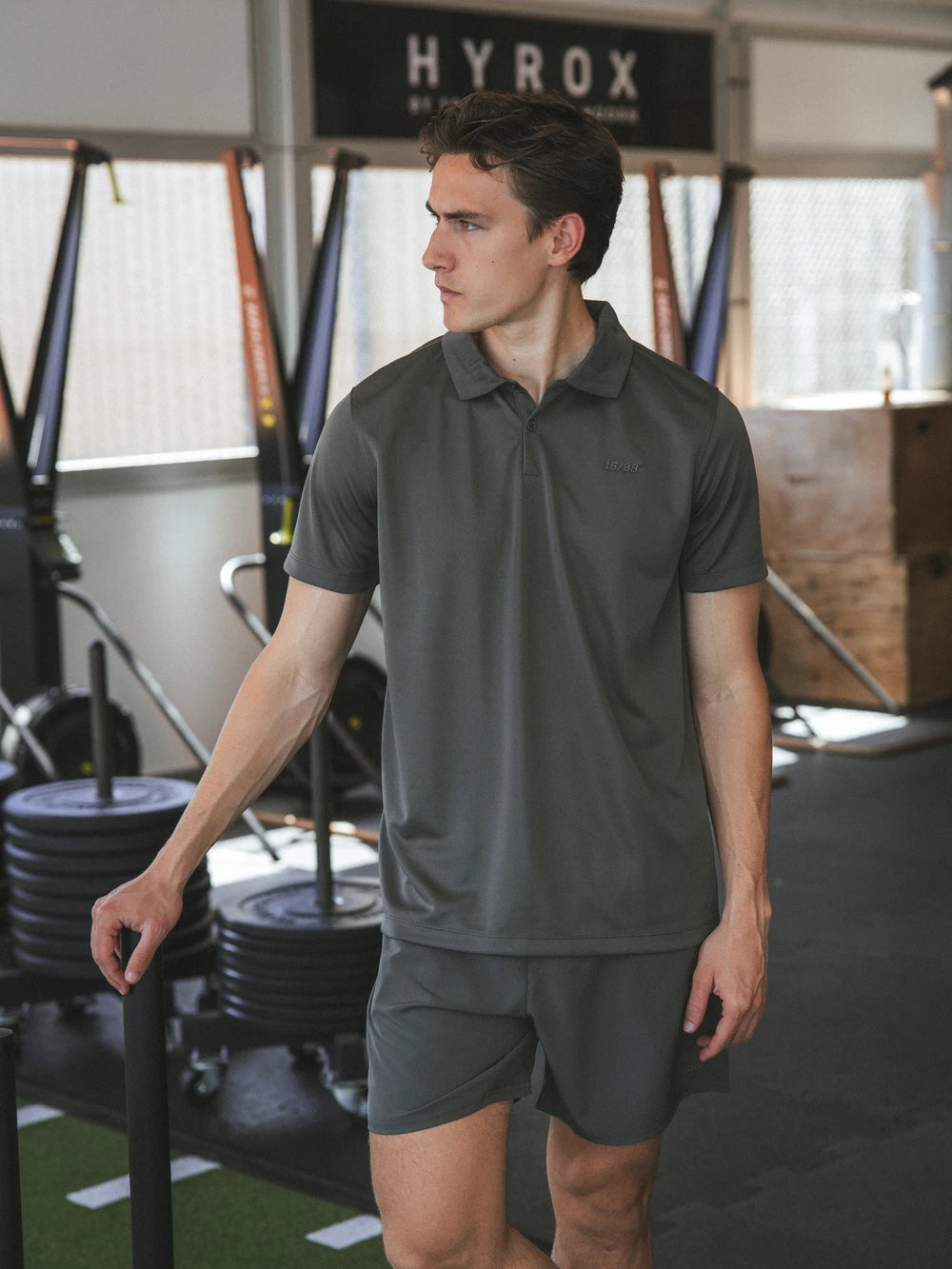 Armeegrünes Sport-Poloshirt