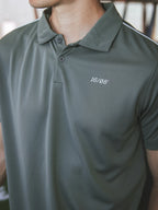 Olive Polo-Shirt mit Ziernähten