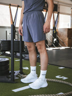 Graublaue einfache Sporthose