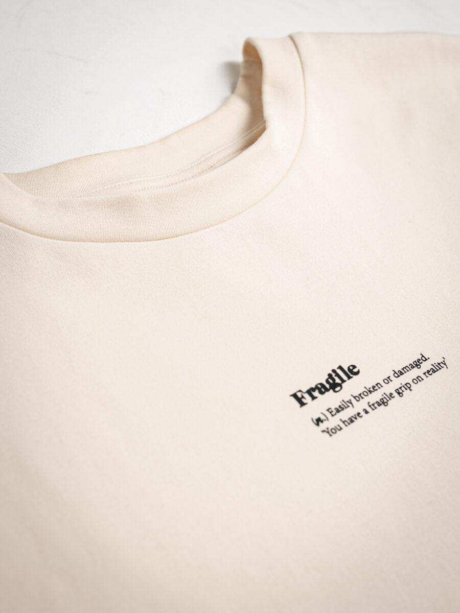 Creme Fragile Oversized T-shirt 1608 WEAR
