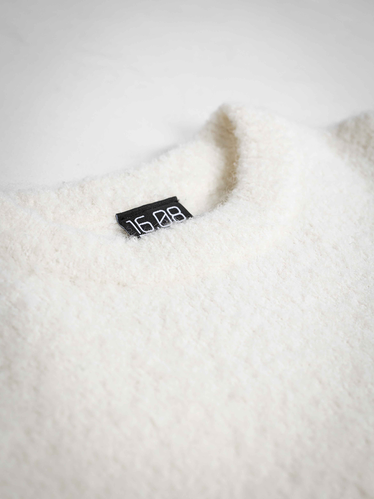 White Detail Sweater 1608 WEAR