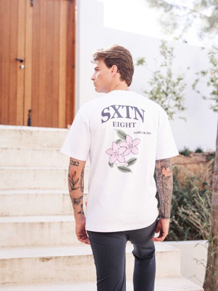 SXTN Fliederfarbenes Blumen-T-Shirt in Übergröße