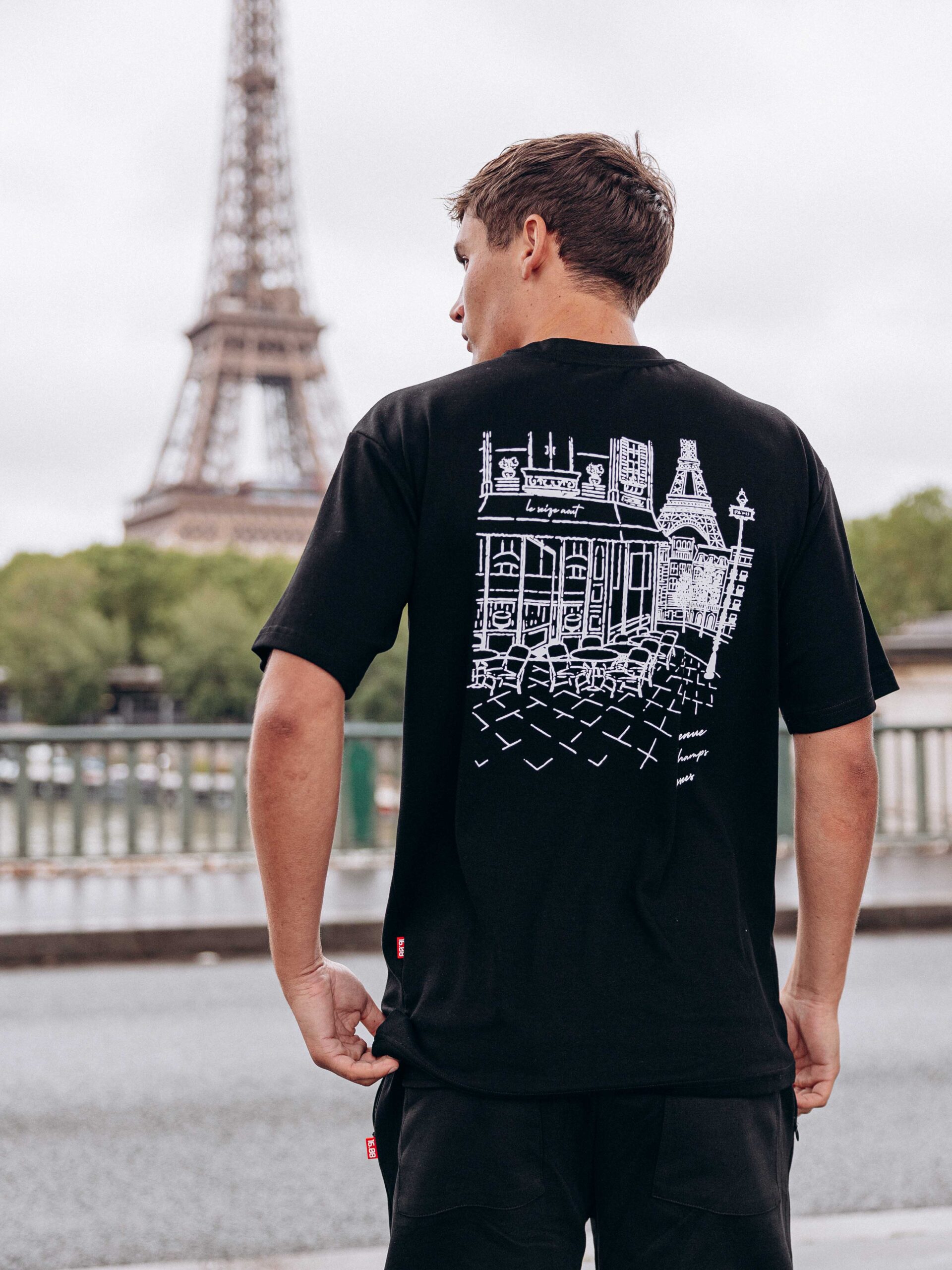 Eiffel Tower Black Oversized T-shirt 1608 WEAR