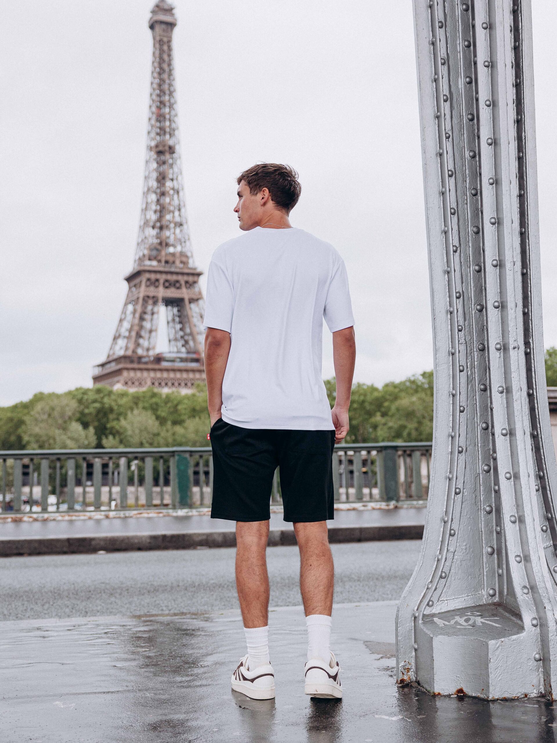 Eiffel Tower White Oversized T-shirt 1608 WEAR