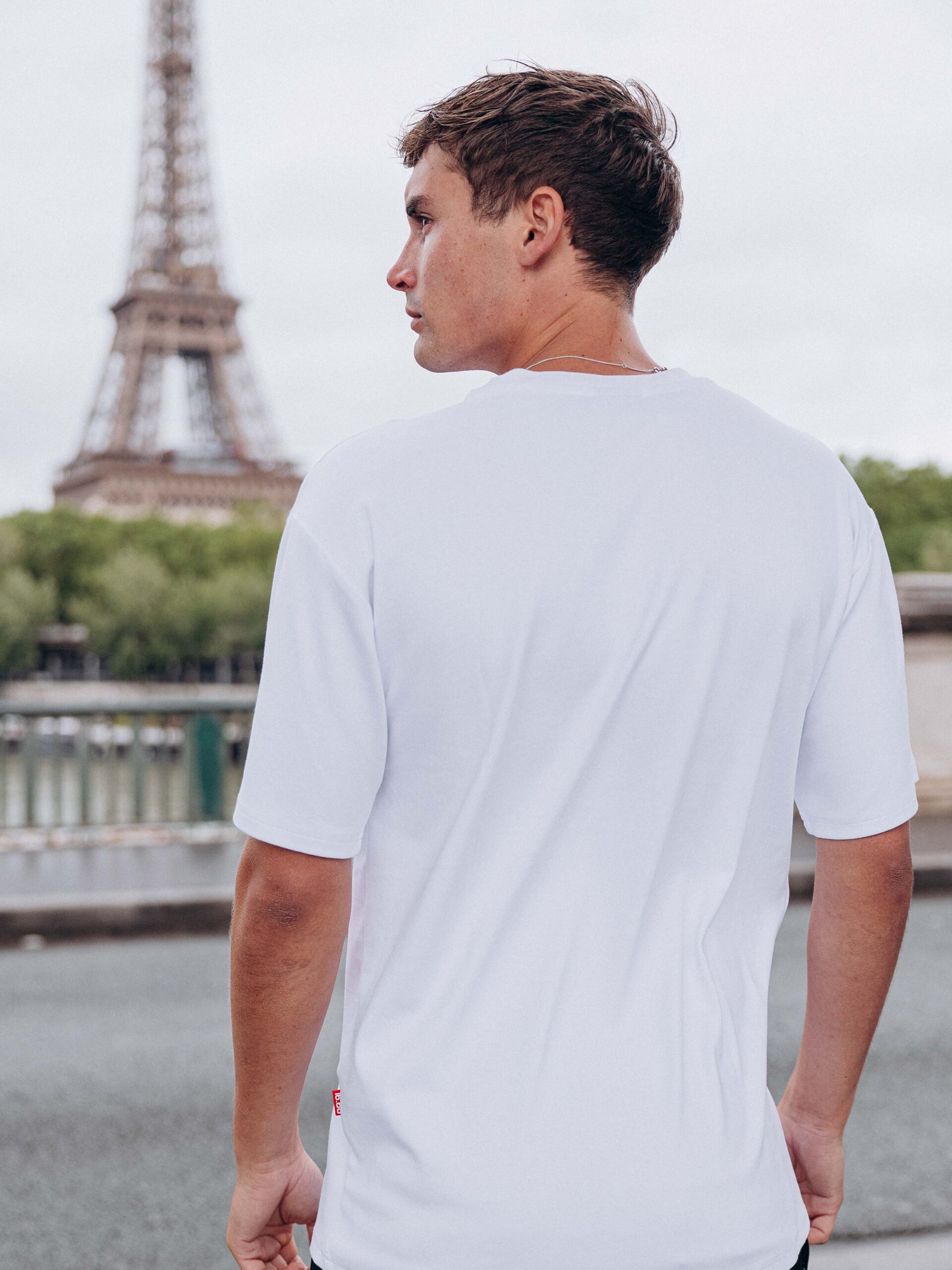 Eiffel Tower White Oversized T-shirt 1608 WEAR