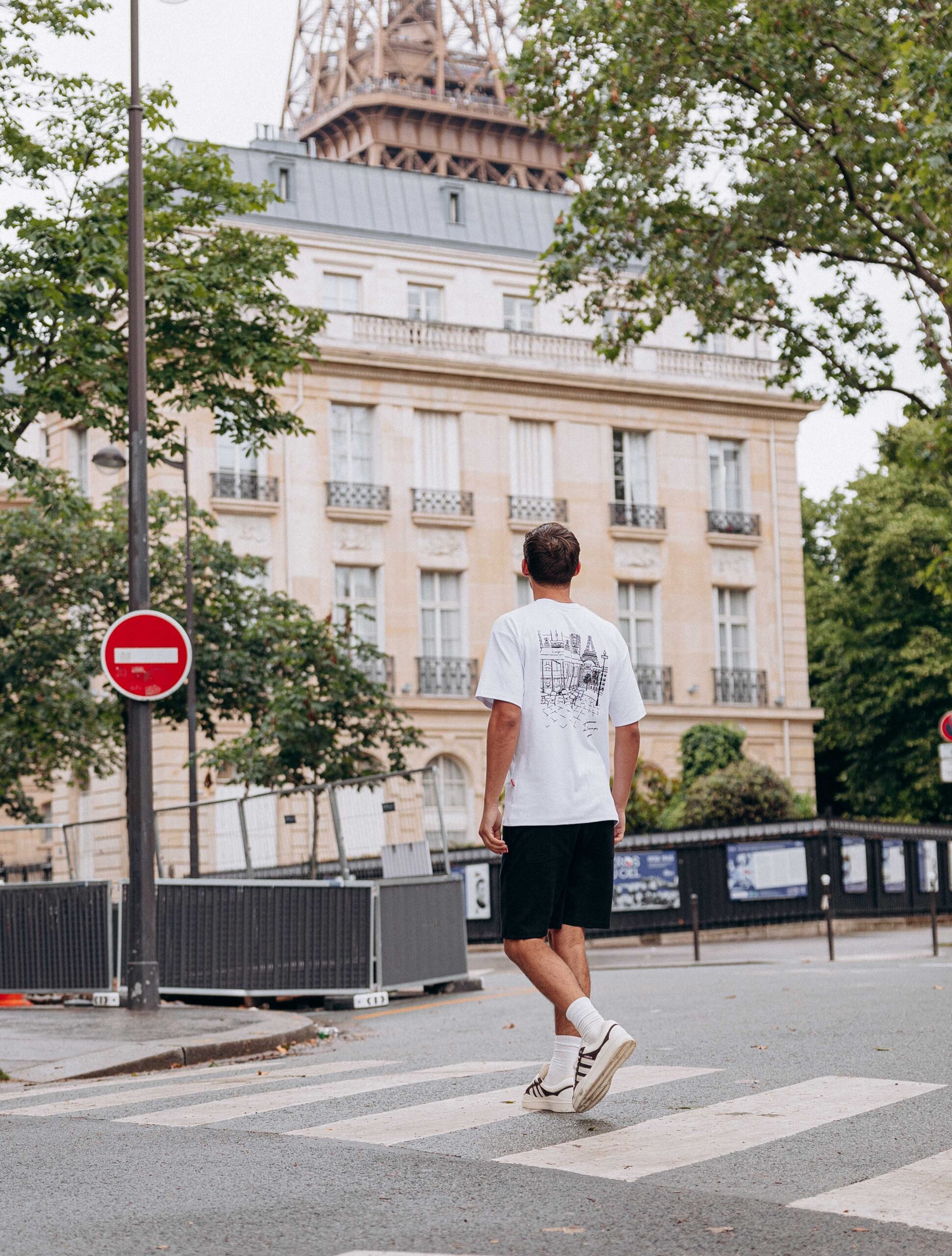 Eiffel Tower White Oversized T-shirt 1608 WEAR