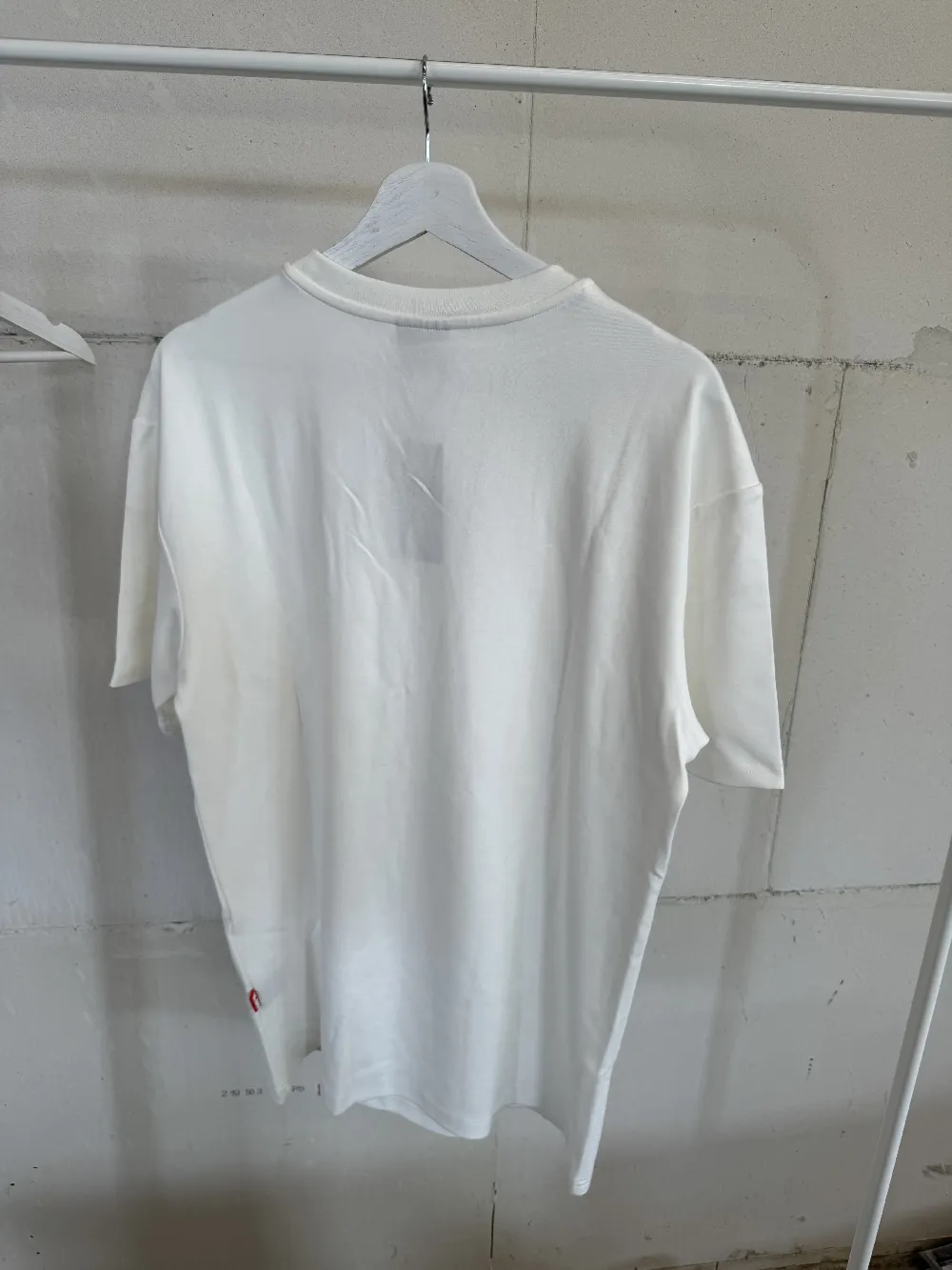 B-KEUZE White Oversized Global T-Shirt 1608 WEAR