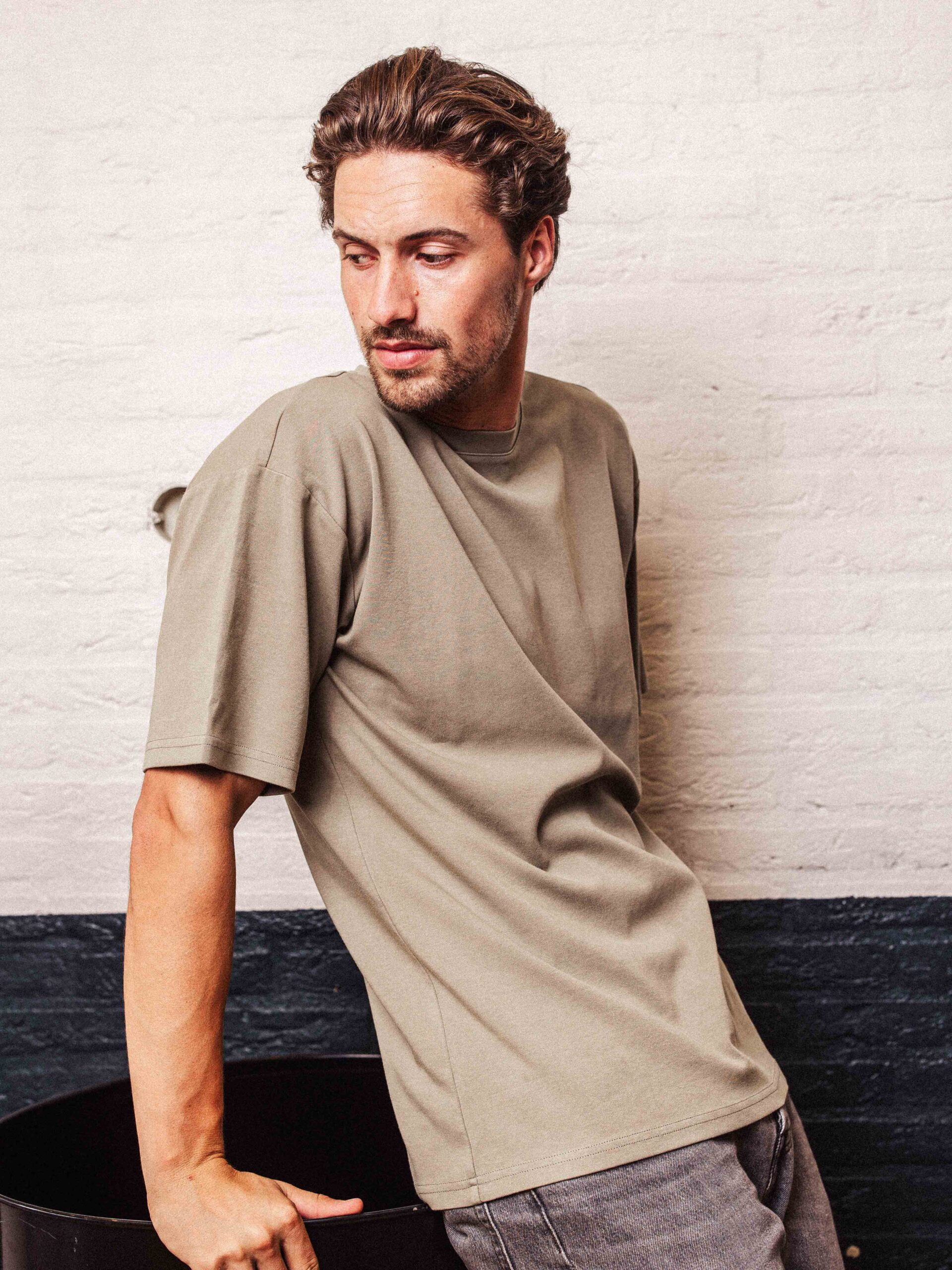 Olive Washing T-shirt 1608 WEAR