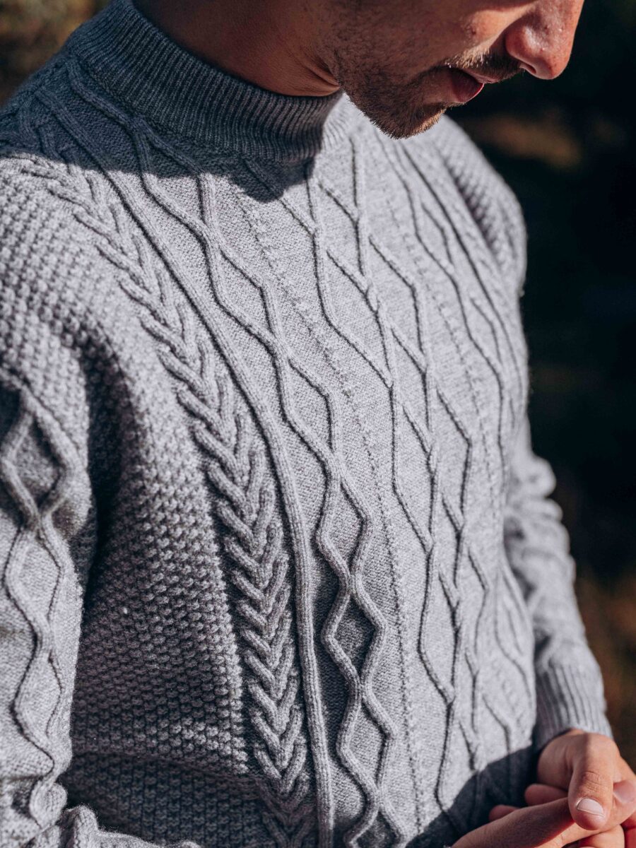 Grey Kabel Sweater