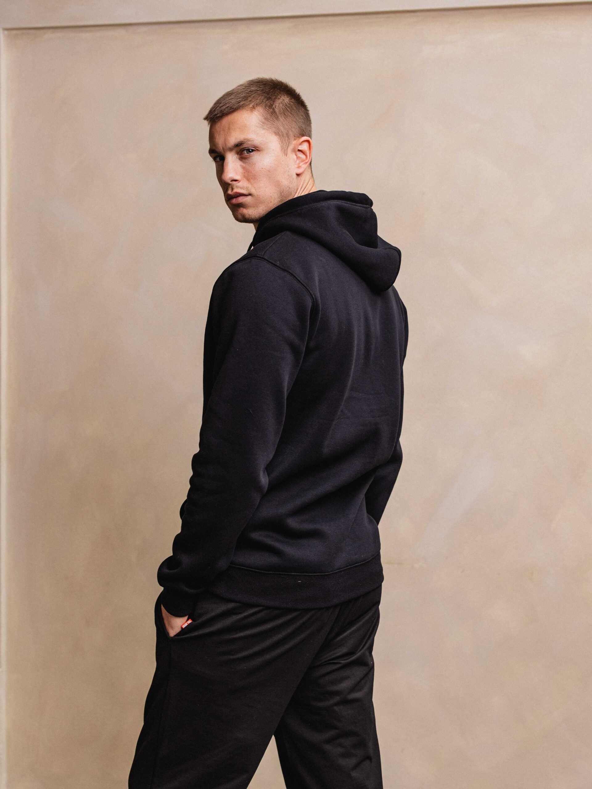 Black Sixteen Hoodie 1608 WEAR