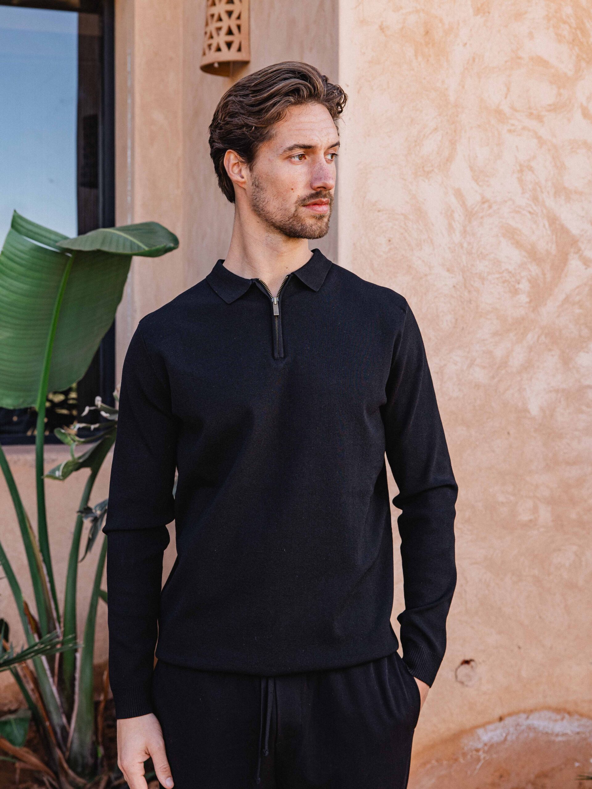Schwarzes Strick-Langarmshirt Zipper 1608 WEAR