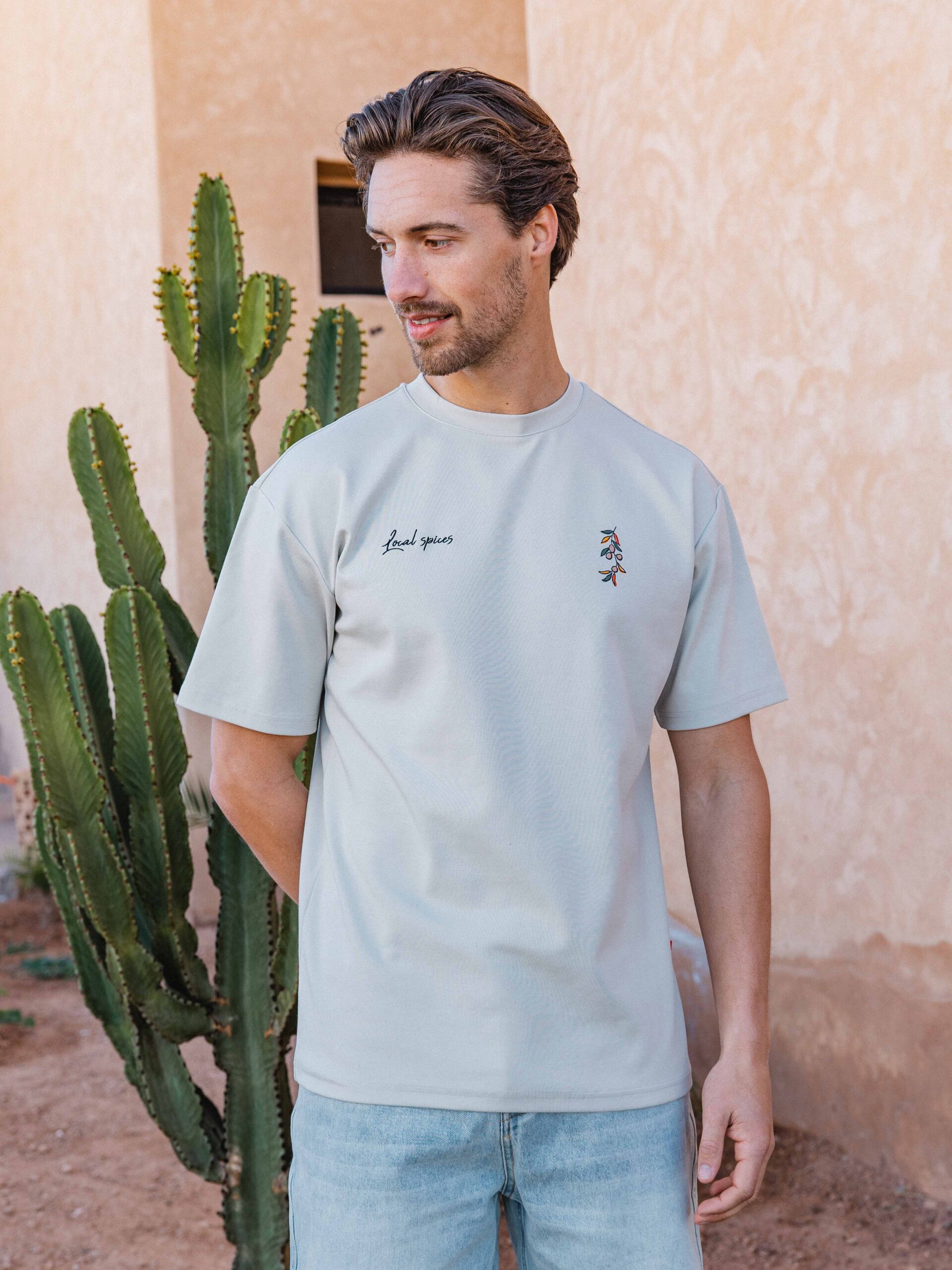 Local Spices Oversized T-shirt 1608 WEAR