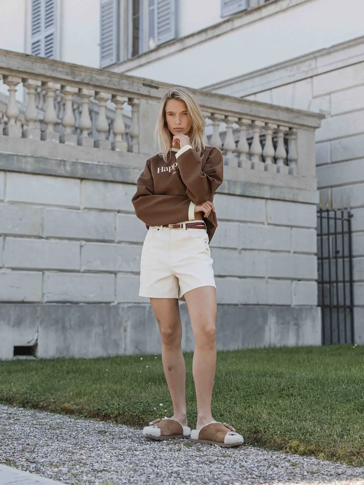 Brown Happy Hour Longsleeve 1608 WEAR