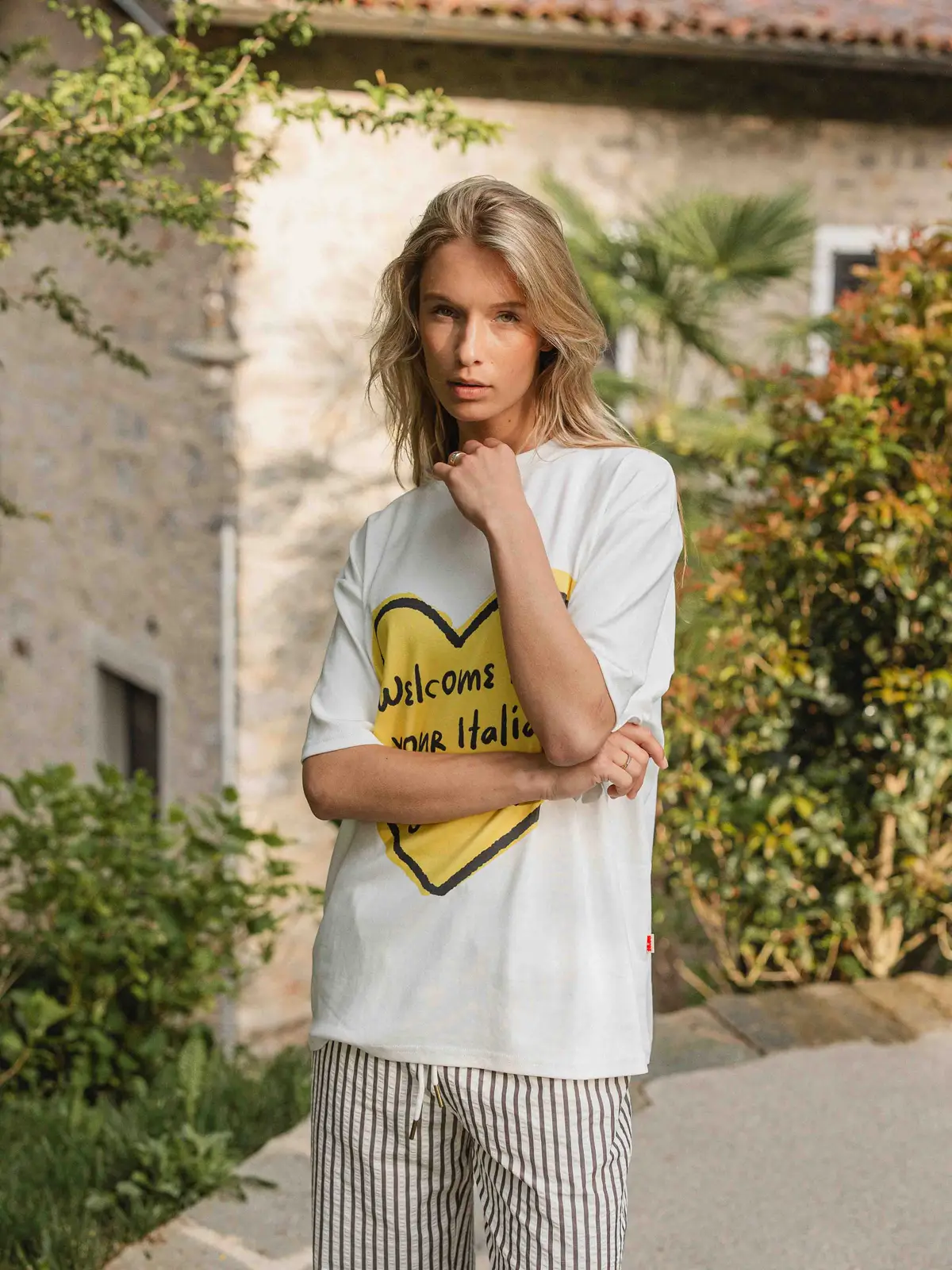 White Heart T-shirt 1608 WEAR