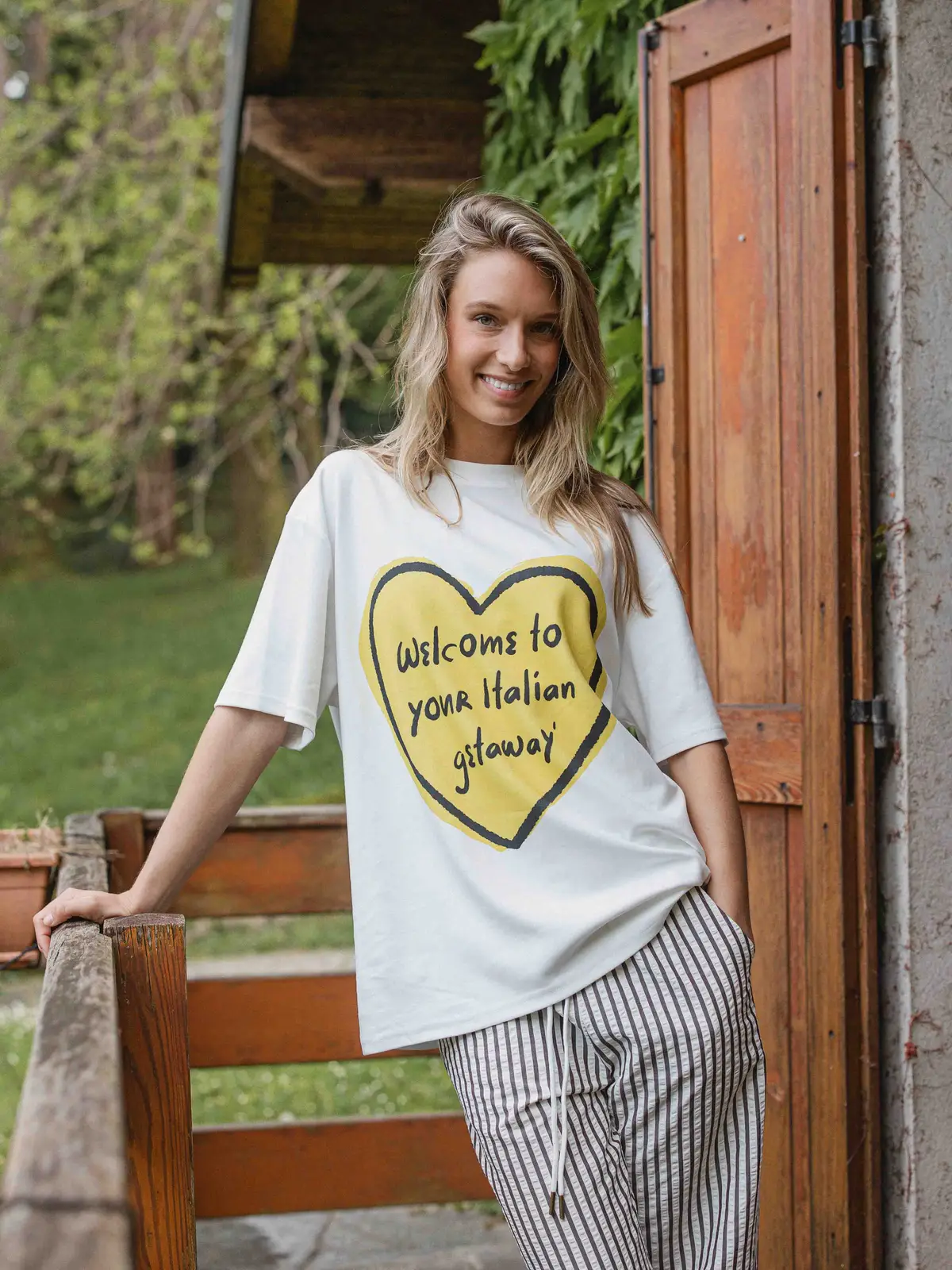 White Heart T-shirt 1608 WEAR
