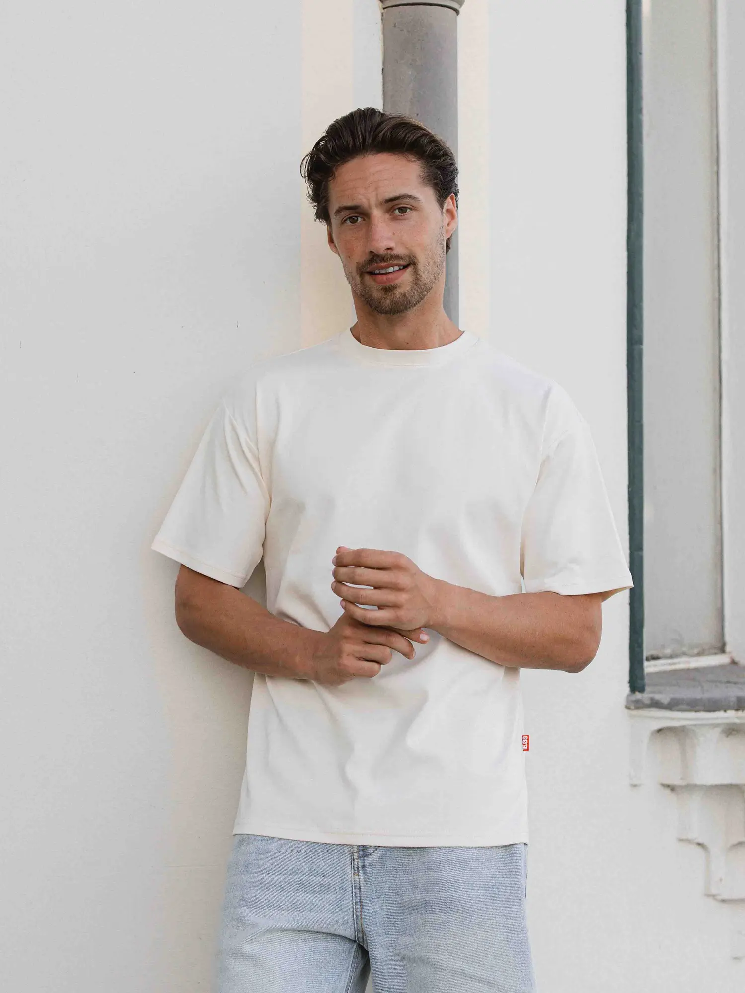 Creme Behind Oversized T-shirt 1608 WEAR