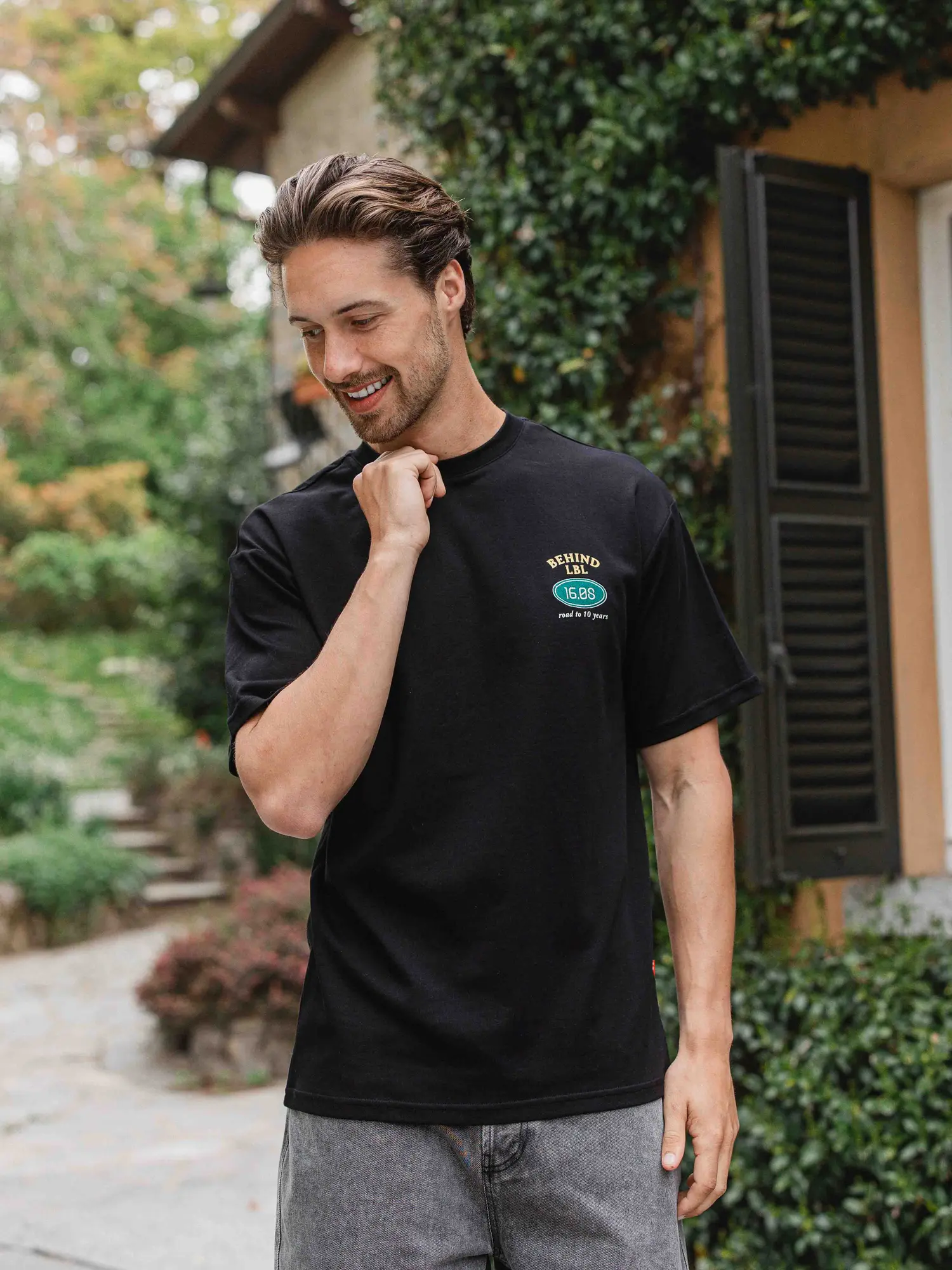 Black Label Oversized T-shirt 1608 WEAR