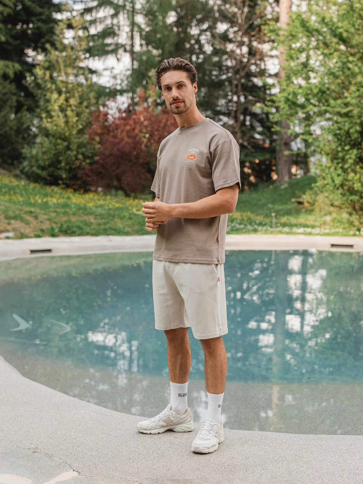 Brown Label Oversized T-shirt 1608 WEAR