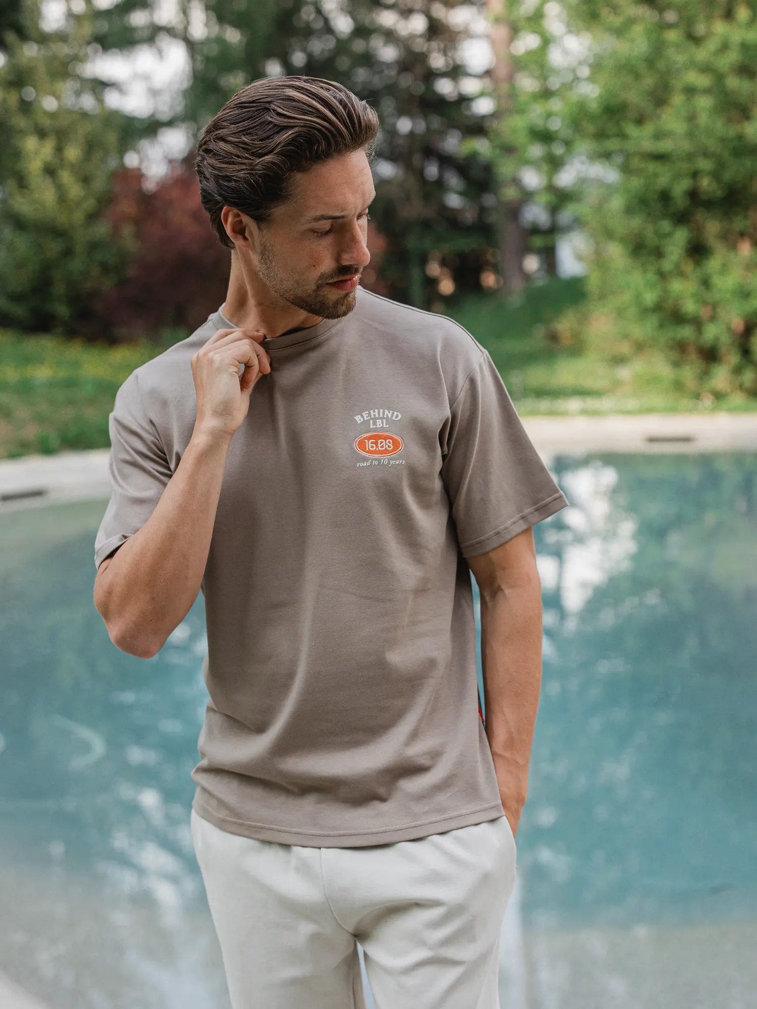 Brown Label Oversized T-shirt 1608 WEAR